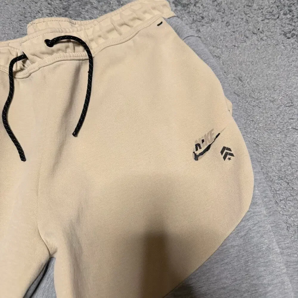 Nike tech fleece